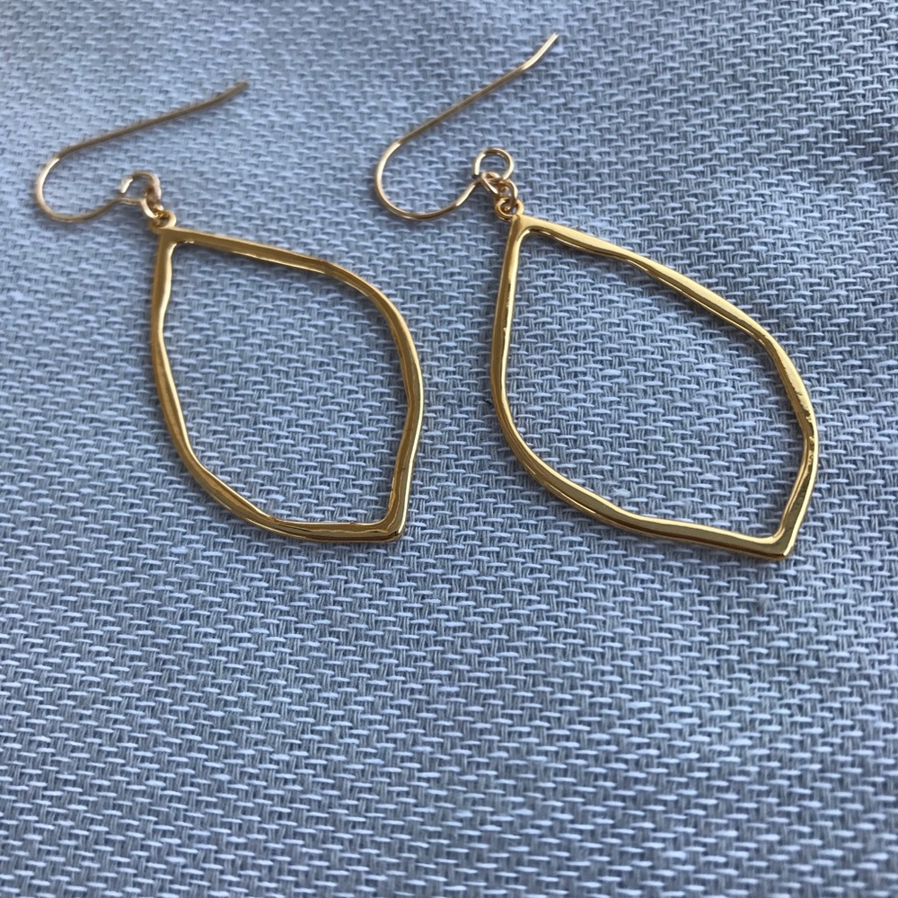 Gold Open Leaf Earrings (J5) - Picture 2 of 3